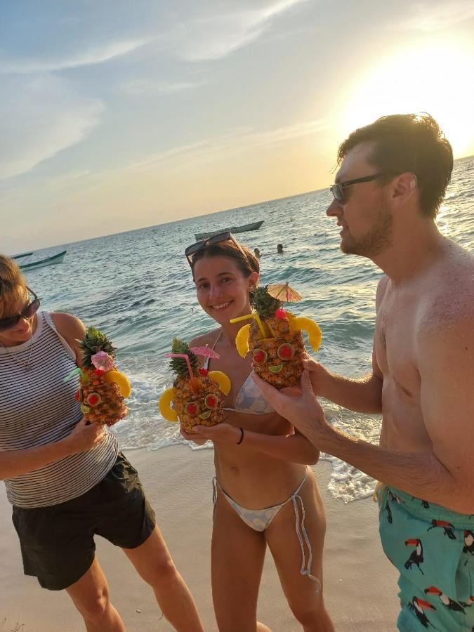 Playa Tortuga Cabana プラヤ・ブランカ エクステリア 写真